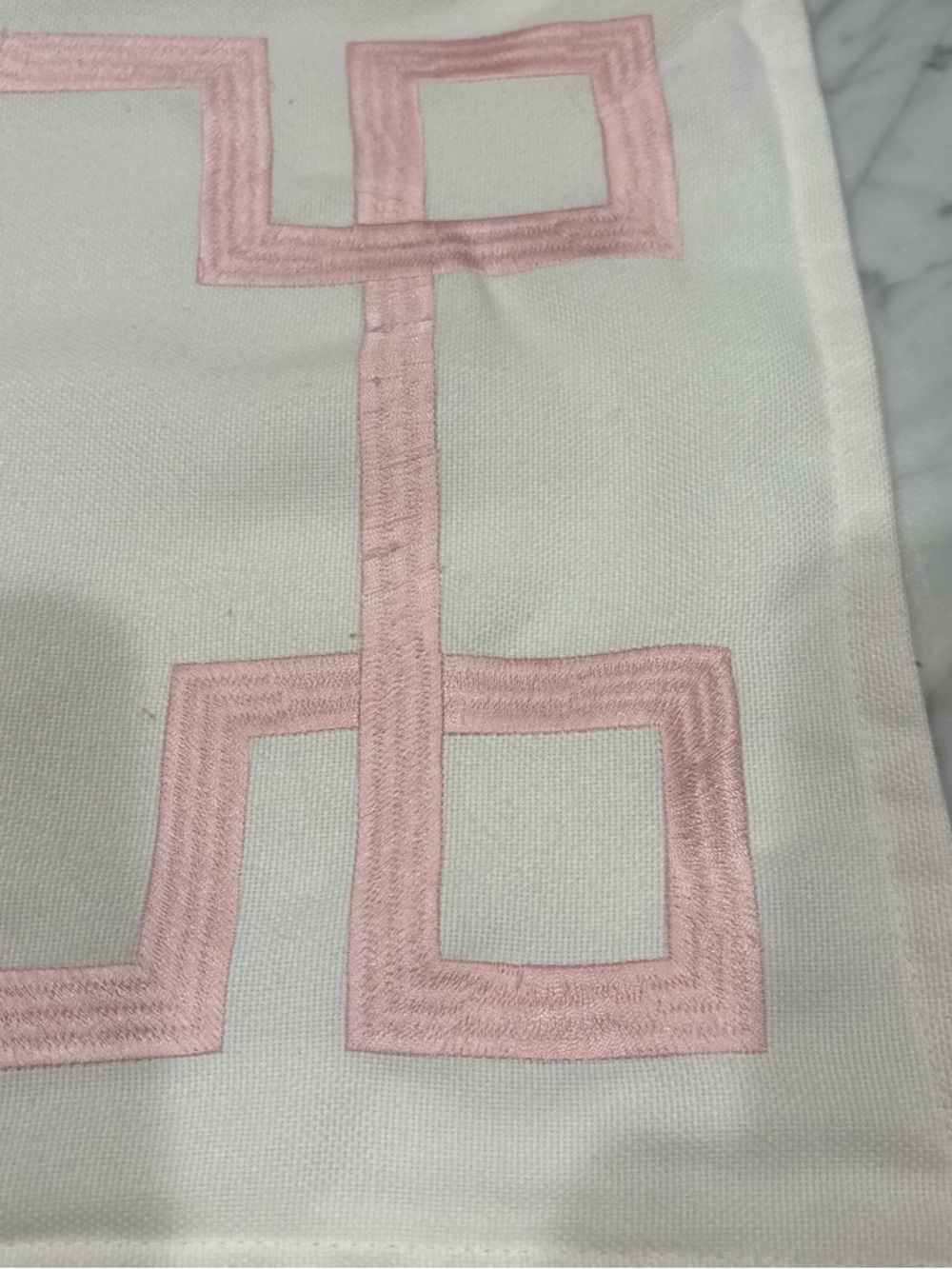Pillow cover - Picture 3 of 5